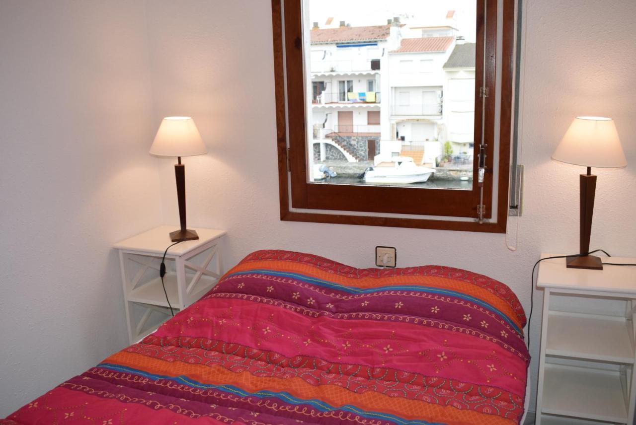 Apartamento Con Bonitas Vistas Al Canal Ref 337 艾姆布里亚布拉瓦 外观 照片
