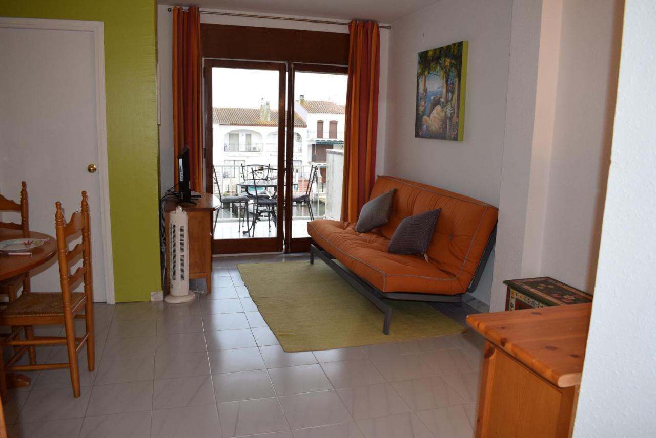 Apartamento Con Bonitas Vistas Al Canal Ref 337 艾姆布里亚布拉瓦 外观 照片